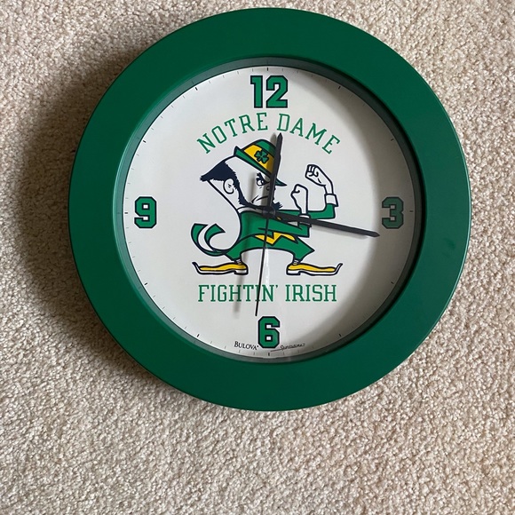 Notre Dame Clock - Picture 5 of 6